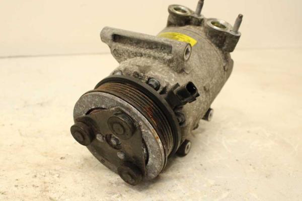 COMPRESSEUR DE CLIMATISATION FORD/ LANDROVER - Vue 2